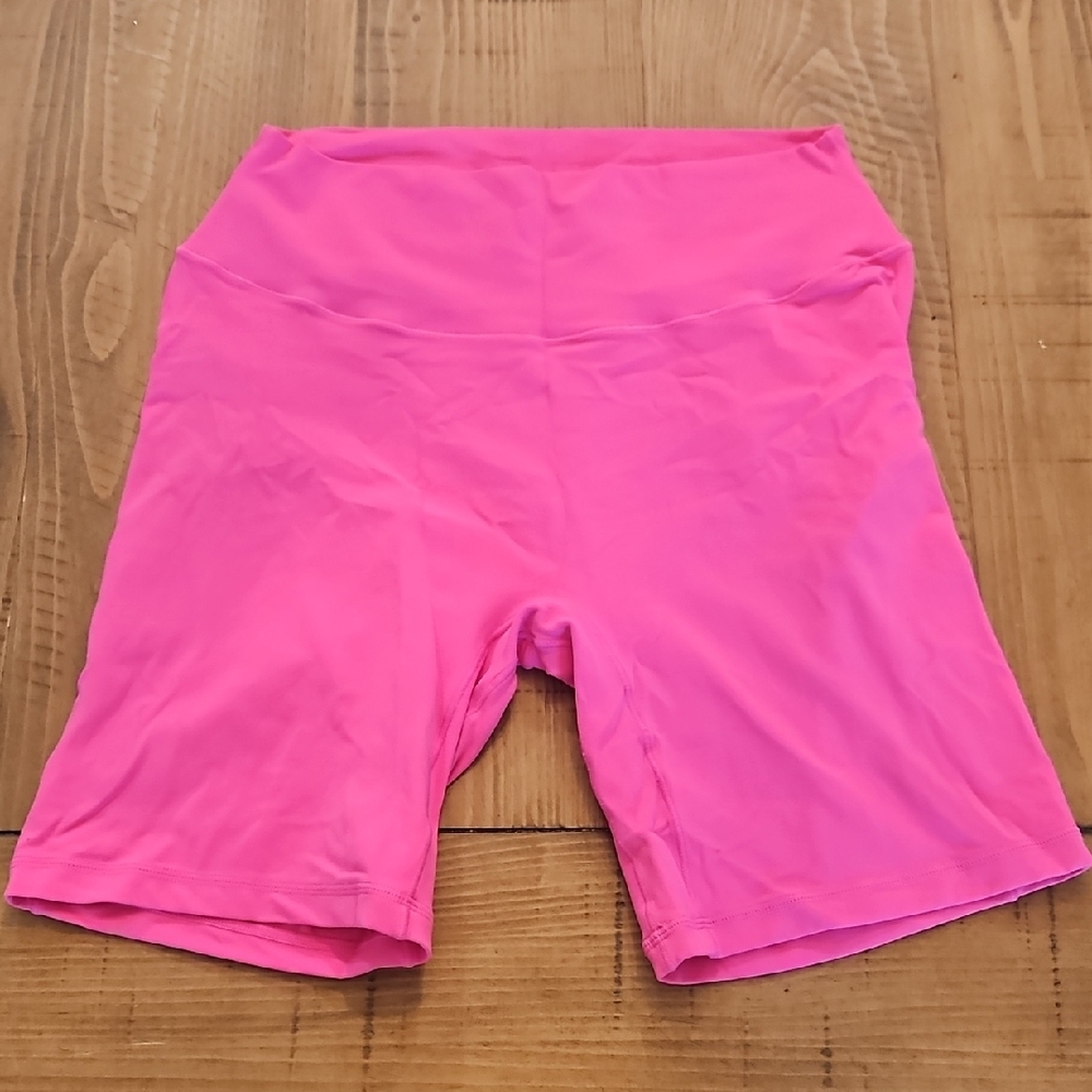 Stori Icon Fitted 7 In. Short In Bloom Size 8